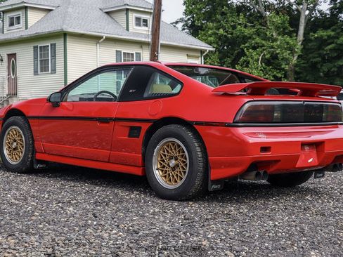 Used 1988 Pontiac Fiero GT RWD image 6