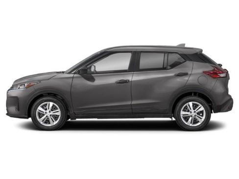 Used 2023 Nissan Kicks S FWD image 3