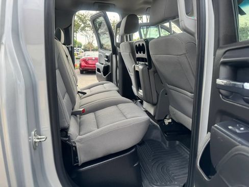 Used 2018 Chevrolet Silverado 1500 Custom w/ Custom Value Package RWD image 14