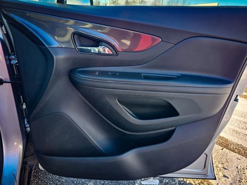 Used 2019 Buick Encore Preferred image 39