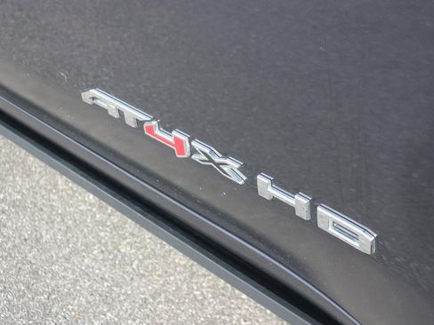 Used 2024 GMC Sierra 2500 AT4X AWD/4WD image 11