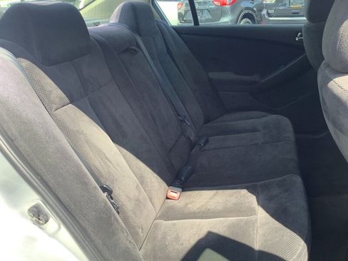 Used 2009 Nissan Altima 2.5 S w/ Emergency Aid Pkg FWD image 13