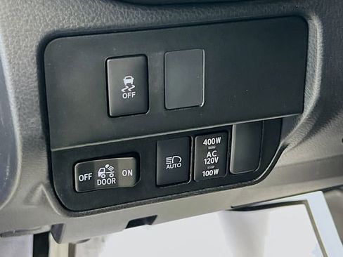 Used 2023 Toyota Tacoma TRD Off-Road image 10