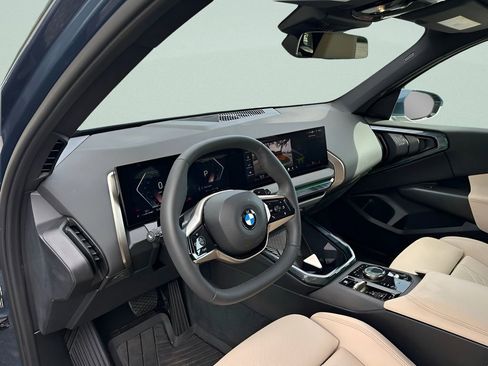 Certified 2025 BMW X3 xDrive30i w/ Convenience Package AWD/4WD image 9