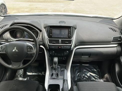 Used 2020 Mitsubishi Eclipse Cross ES FWD image 25
