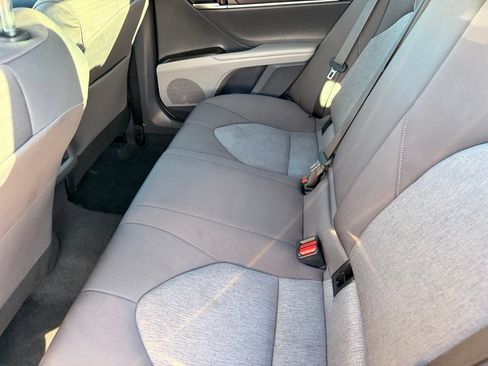 Used 2022 Toyota Camry LE w/ Carpet Mat Package (TMS) FWD image 15