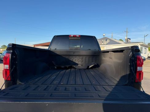 Used 2017 GMC Sierra 2500 SLT w/ All Terrain HD Package image 7