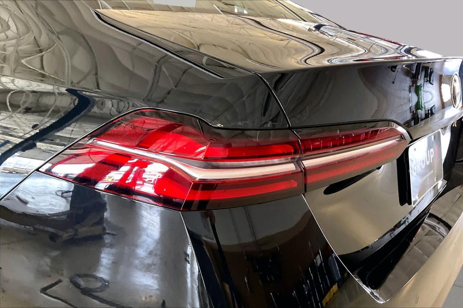 Used 2026 BMW 530i RWD image 26