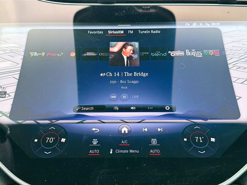 Used 2022 Mercedes-Benz EQS 580 4MATIC Sedan image 30