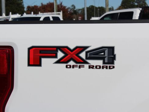 Used 2022 Ford F250 XL w/ Power Equipment Group image 34