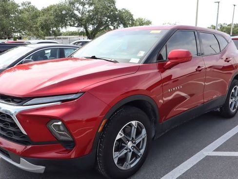 Used 2024 Chevrolet Blazer LT AWD/4WD image 4