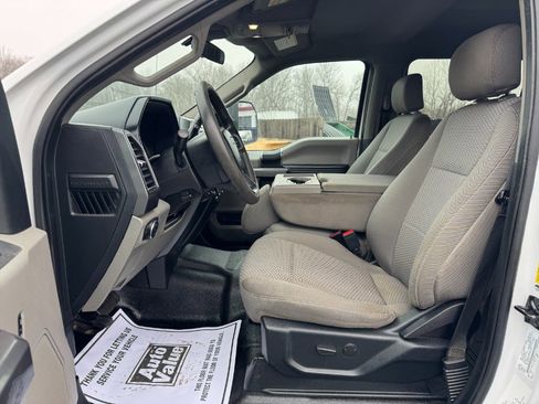 Used 2020 Ford F350 XLT w/ Camper Package image 15