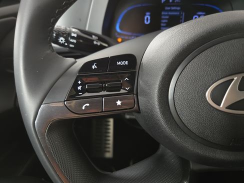 Used 2025 Hyundai Elantra Sport FWD image 15