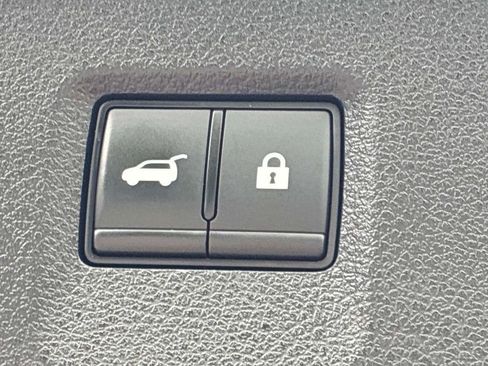 Used 2023 INFINITI QX60 Luxe AWD/4WD image 16
