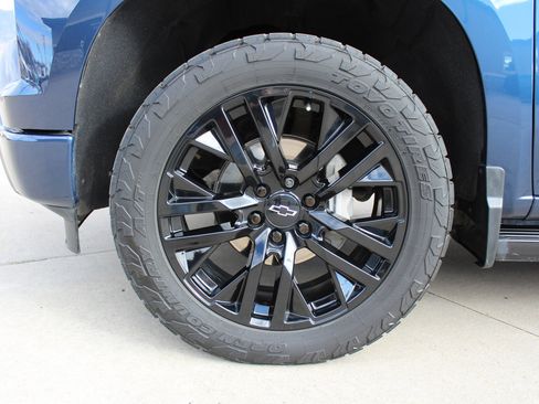 Used 2022 Chevrolet Silverado 1500 High Country w/ High Country Premium Package image 37