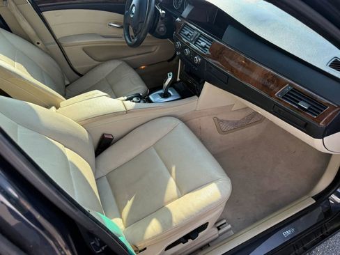 Used 2010 BMW 528i Sedan RWD image 19