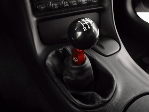 Used 2002 Chevrolet Corvette Z06 RWD image 26