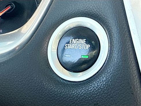 Used 2021 Chevrolet Traverse Premier w/ Redline Edition AWD/4WD image 9