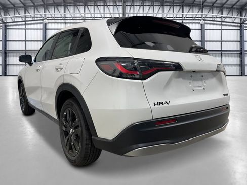 New 2027 Honda HR-V Sport image 3