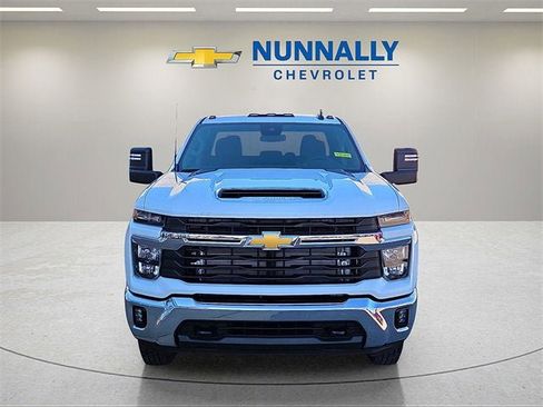 New 2026 Chevrolet Silverado 3500 LT image 8