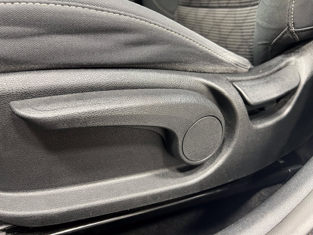 Used 2019 Kia Niro LX FWD image 16