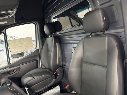 New 2025 Mercedes-Benz Sprinter 3500 image 12