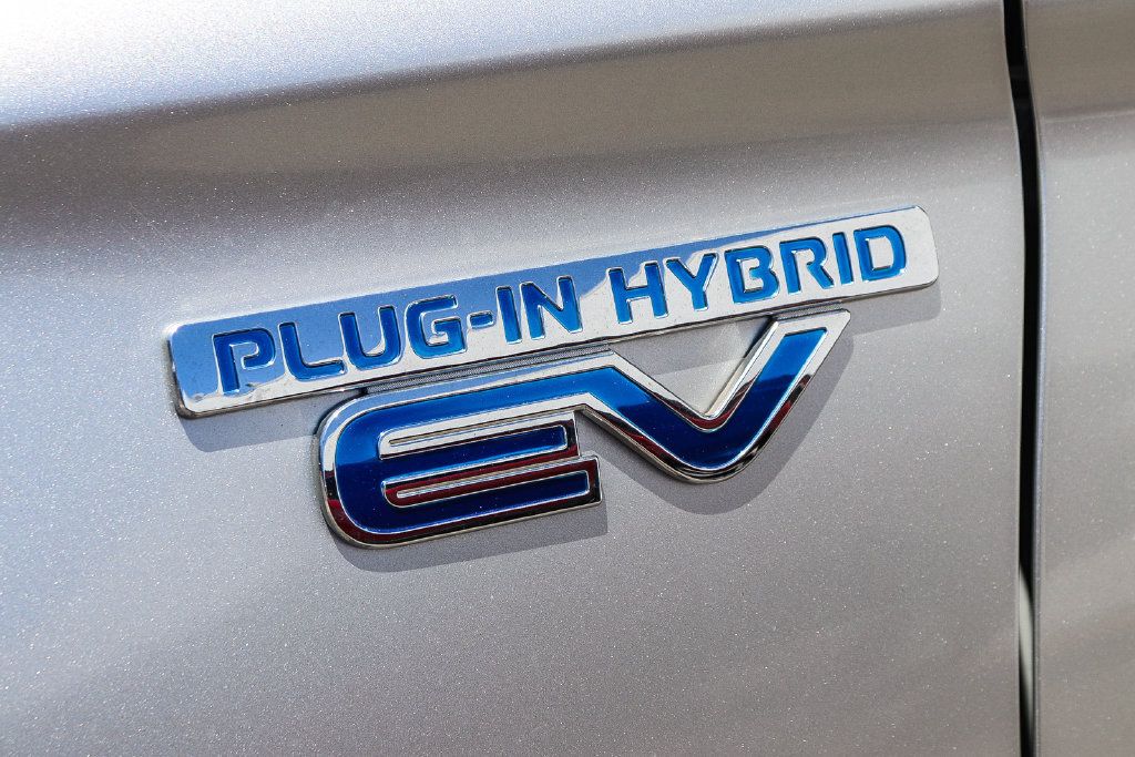 Used 2018 Mitsubishi Outlander GT AWD/4WD image 10