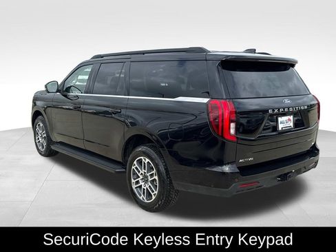 Used 2025 Ford Expedition Max Active AWD/4WD image 7