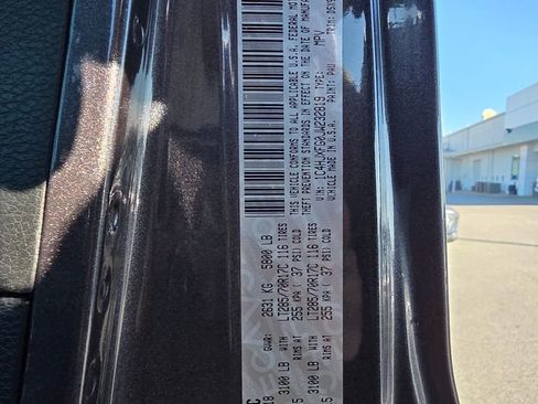 Used 2018 Jeep Wrangler Unlimited Rubicon image 32