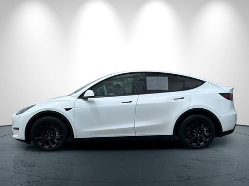 Used 2023 Tesla Model Y Long Range AWD/4WD image 7