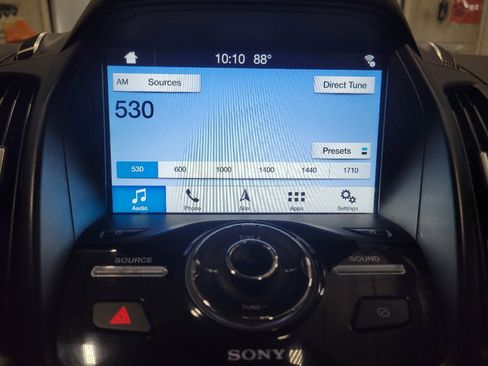 Used 2019 Ford Escape Titanium AWD/4WD image 25