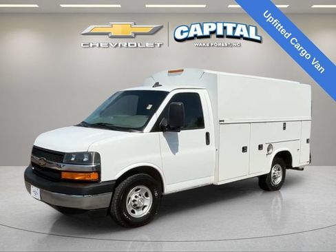 Used 2019 Chevrolet Express 3500 w/ Power Convenience Package RWD image 1