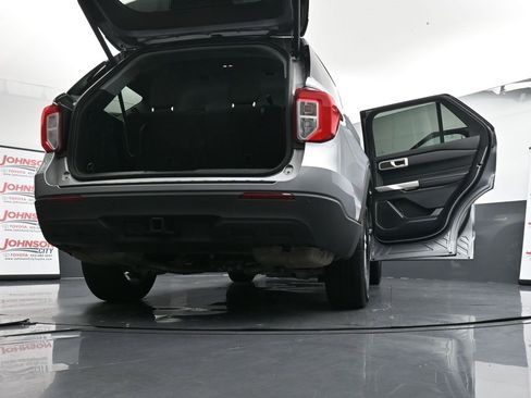 Used 2023 Ford Explorer XLT w/ Class IV Trailer Tow Package image 49
