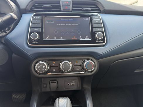 Used 2025 Nissan Versa SV FWD image 14