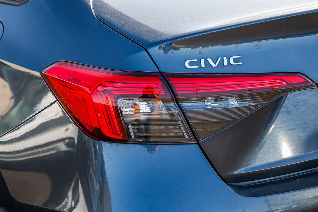 Used 2022 Honda Civic Sport image 10