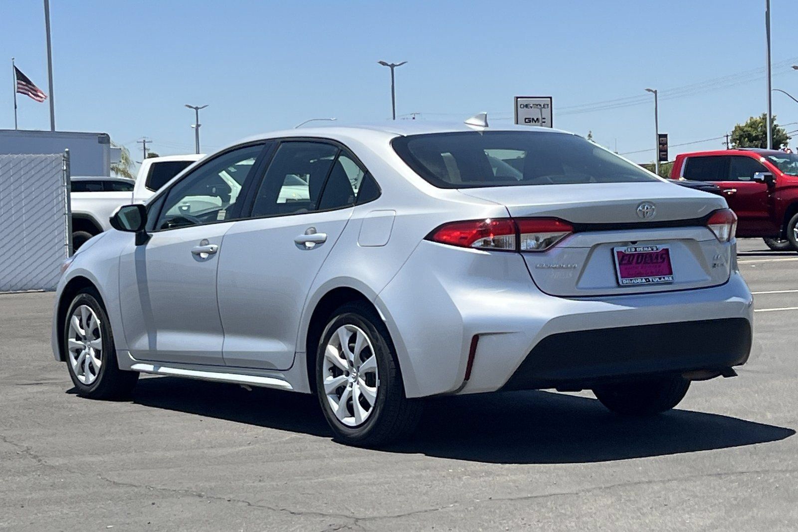 Used 2026 Toyota Corolla LE FWD image 7