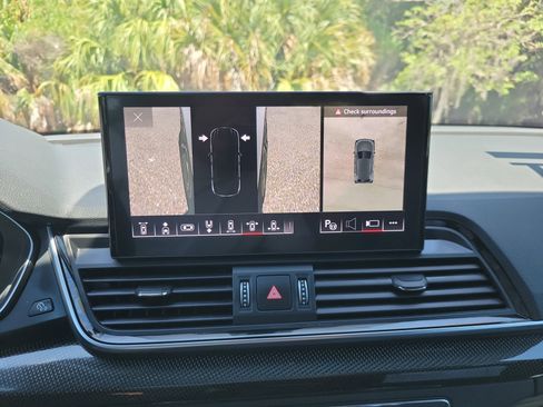 Used 2021 Audi SQ5 Prestige AWD/4WD image 23