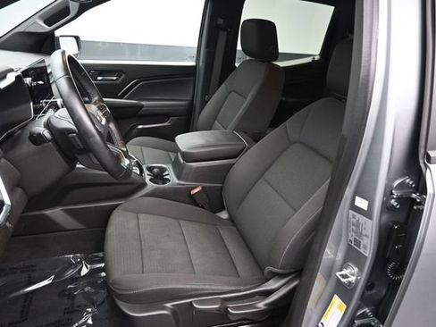 Used 2024 GMC Canyon Elevation w/ Convenience Package RWD image 17