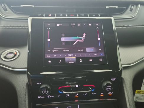 New 2026 Jeep Grand Cherokee Laredo w/ Trailer Tow Package AWD/4WD image 26