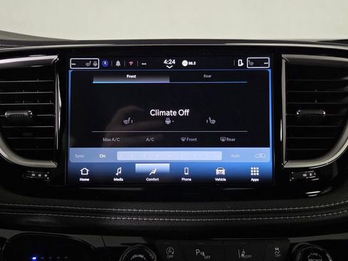 New 2026 Chrysler Pacifica Select image 26