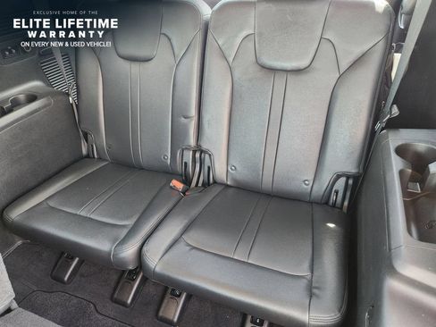 Used 2023 Kia Sorento LX FWD image 28