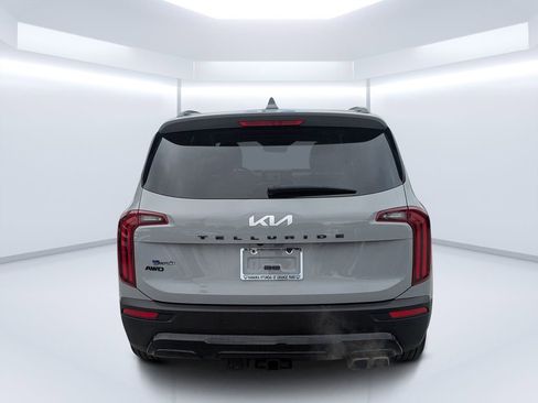 Used 2022 Kia Telluride SX w/ SX Prestige Package image 4