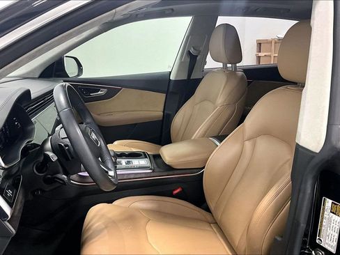 Used 2019 Audi Q8 Prestige AWD/4WD image 26