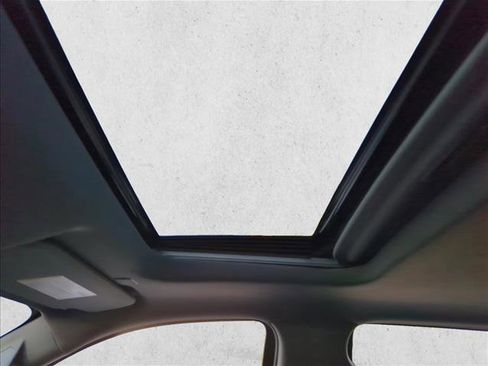 Used 2021 GMC Sierra 1500 Denali w/ Denali Ultimate Package image 12