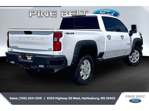 Used 2022 Chevrolet Silverado 2500 LTZ w/ LTZ Convenience Package AWD/4WD image 11