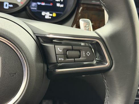 Certified 2024 Porsche Macan S AWD/4WD image 52