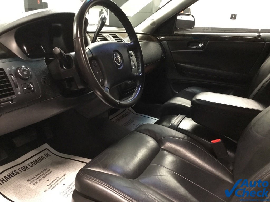 Used 2011 Cadillac DTS Limousine FWD image 25