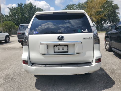 Used 2020 Lexus GX 460 Premium w/ Premium Package AWD/4WD image 4