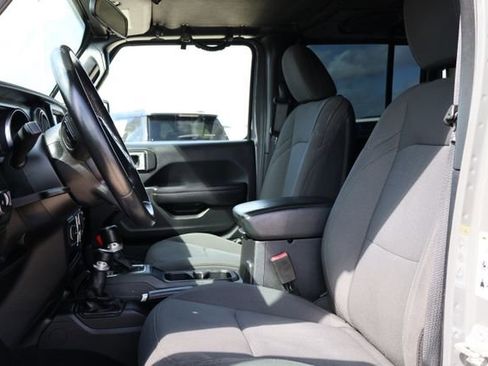 Used 2018 Jeep Wrangler Unlimited Sport S image 10