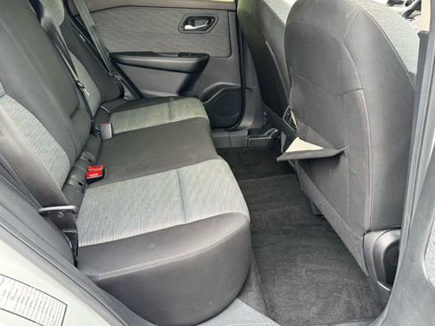 Used 2023 Nissan Rogue SV FWD image 20